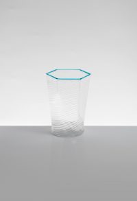 bicchiere acqua esagonale ritorto azzurro